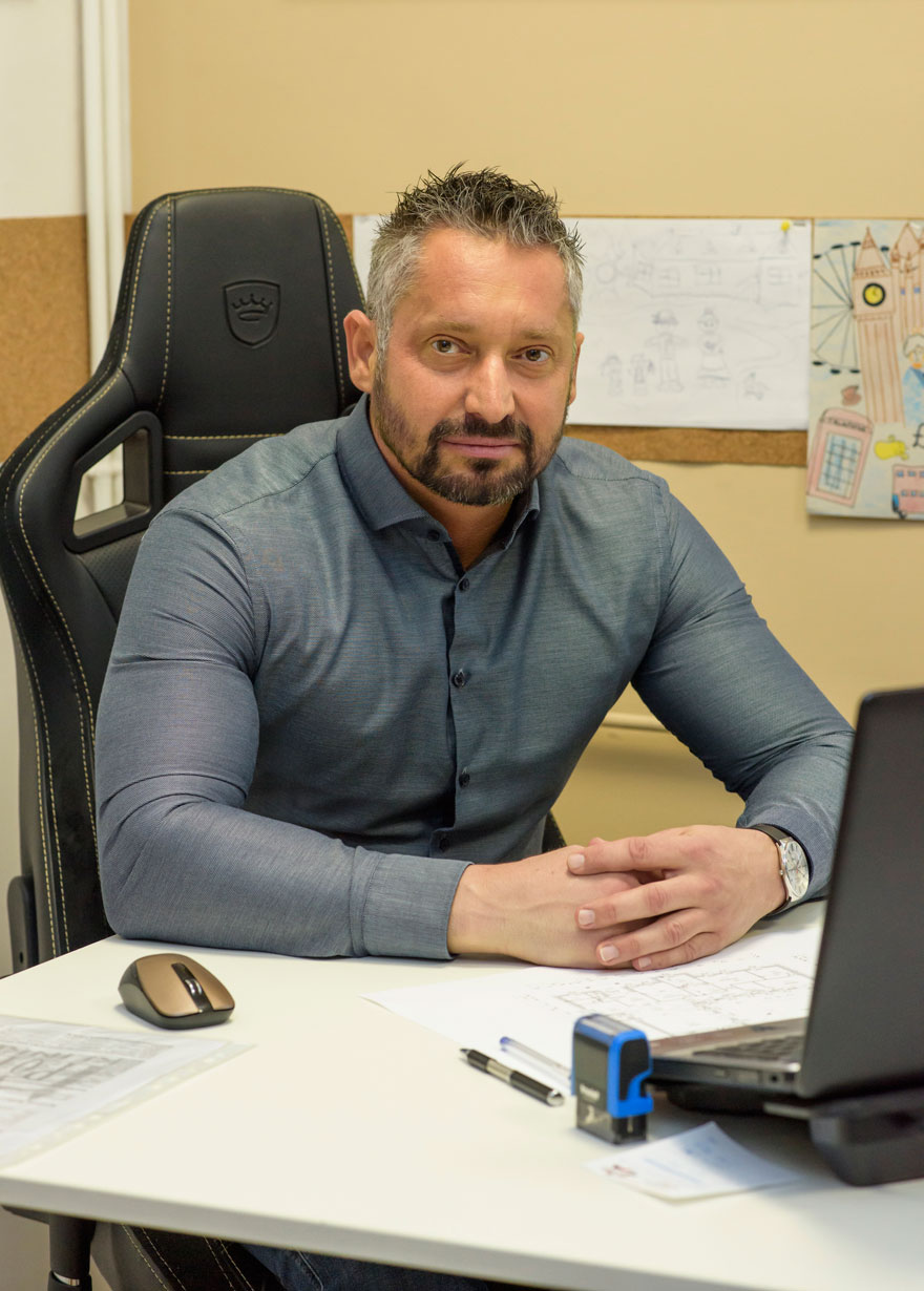 mate-robert-mrkeszhaz